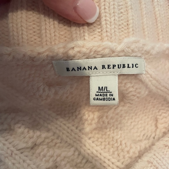 Banana Republic Light Pink Cable Knit Angora Poncho - Picture 3 of 4
